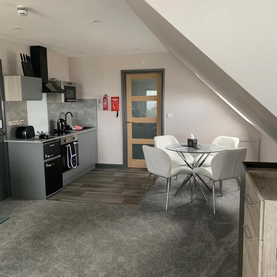 Sunset Studio Apartments Aberaeron Exteriör bild